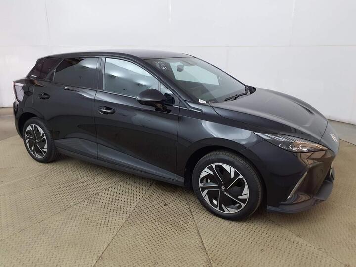 MG MG 4 64kWh Trophy Long Range Auto 5dr