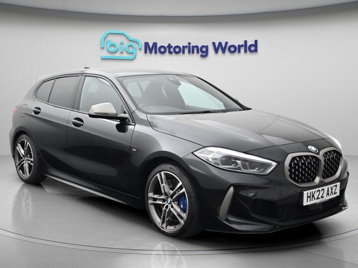BMW 1 Series 2.0 M135i Auto XDrive Euro 6 (s/s) 5dr BMW 1 Series 2.0 M135i Auto XDrive Euro 6 (s/s) 5dr
