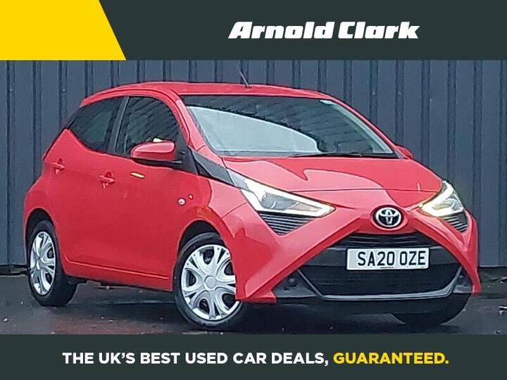 Toyota AYGO 1.0 VVT-i X-play Euro 6 5dr Toyota AYGO 1.0 VVT-i X-play Euro 6 5dr