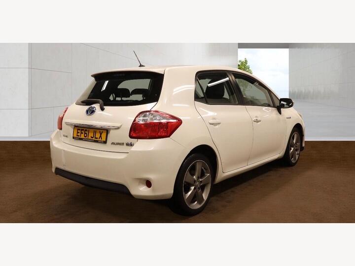 Toyota Auris 1.8 VVT-h T Spirit CVT Euro 5 (s/s) 5dr