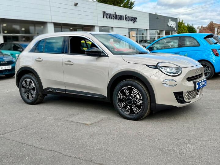 Fiat 600 1.2 MHEV E-DCT Euro 6 (s/s) 5dr