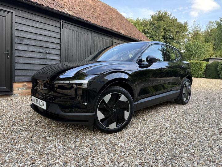 Volvo EX30 Twin Performance 69kWh Plus Auto AWD 5dr