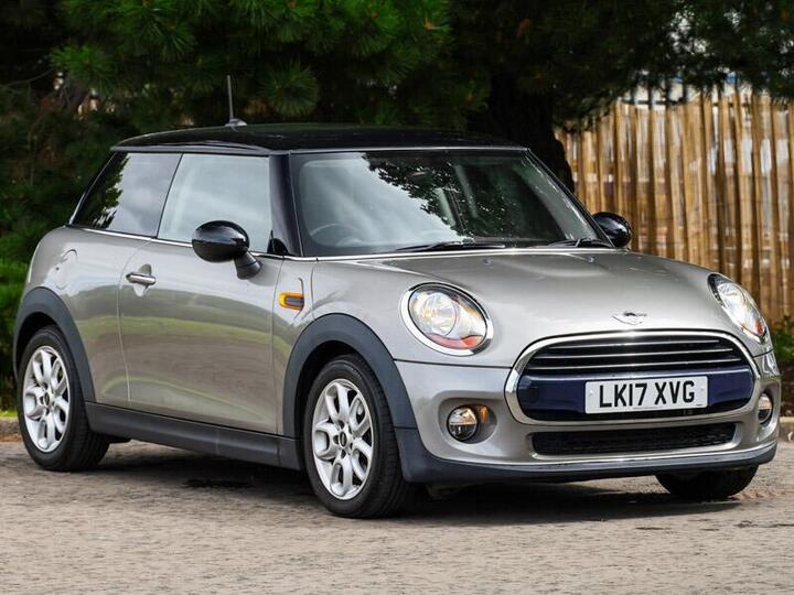 MINI Hatch 1.5 Cooper Auto Euro 6 (s/s) 3dr