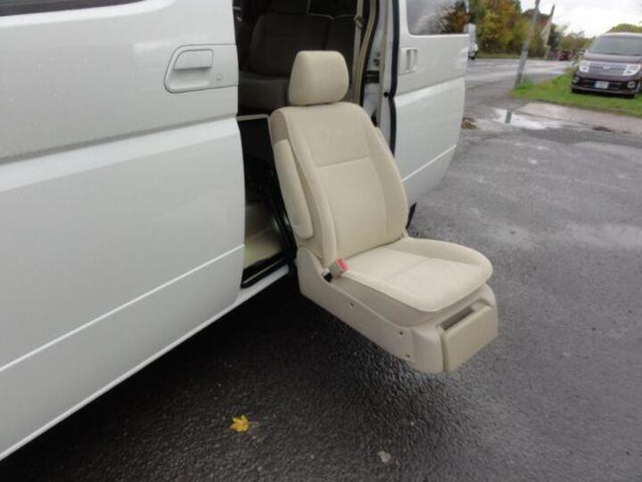 Nissan Elgrand WELCAB DISABLED ACCESS CHAIR Nissan Elgrand WELCAB DISABLED ACCESS CHAIR