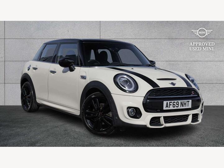 MINI Hatch 2.0 Cooper S Sport Steptronic Euro 6 (s/s) 5dr