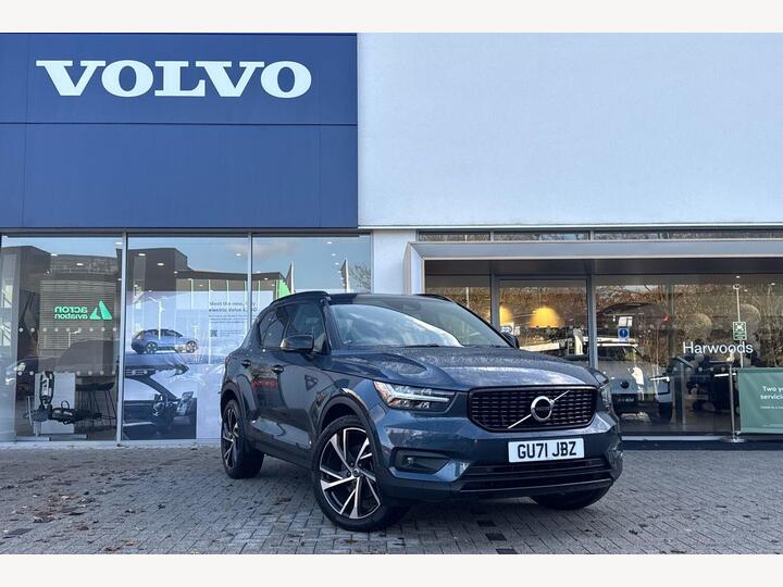 Volvo XC40 2.0 B4 MHEV R-Design Pro Auto Euro 6 (s/s) 5dr