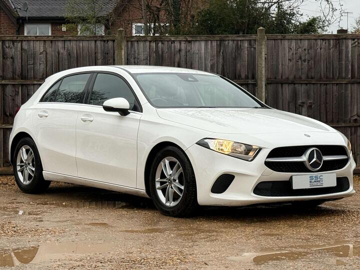 Mercedes-Benz A-CLASS 1.3 A180 SE Euro 6 (s/s) 5dr