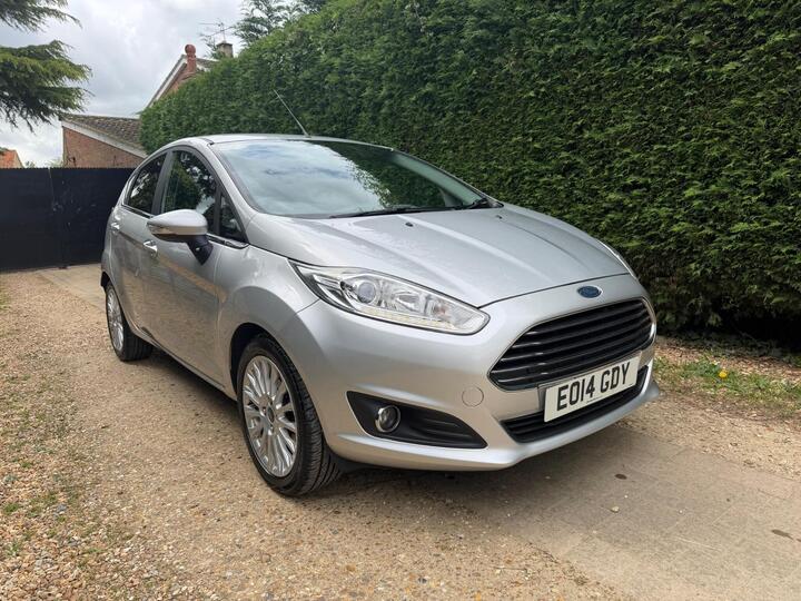 Ford Fiesta 1.6 Titanium Powershift Euro 5 5dr