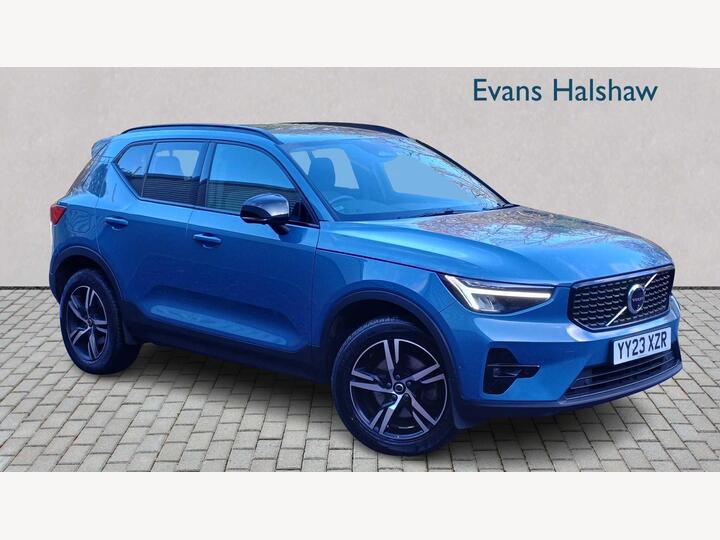 Volvo Xc40 2.0 B3 MHEV Plus Dark DCT Auto Euro 6 (s/s) 5dr