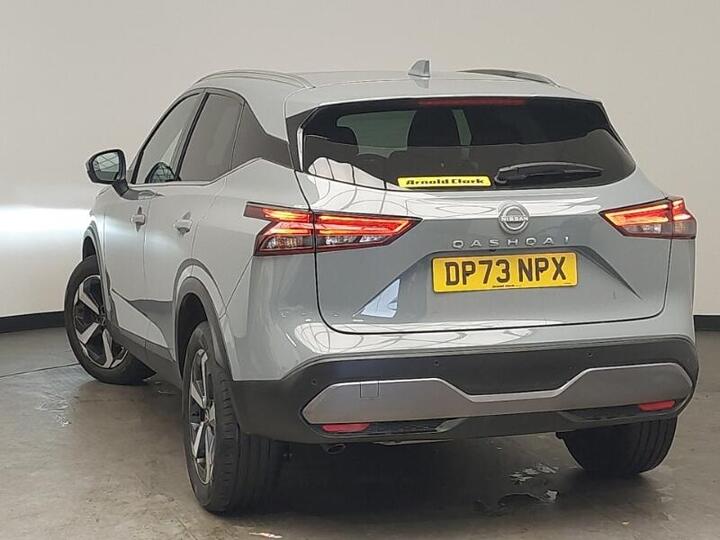 Nissan Qashqai 1.3 DIG-T MHEV N-Connecta XTRON Euro 6 (s/s) 5dr