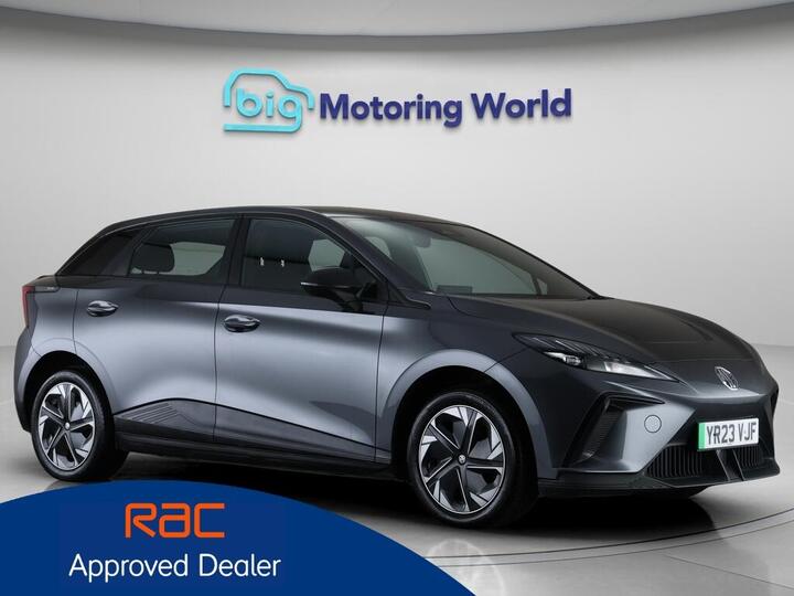 MG MG4 64kWh SE Long Range Auto 5dr