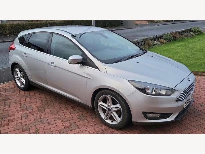 Ford Focus 1.0T EcoBoost Zetec Euro 6 (s/s) 5dr
