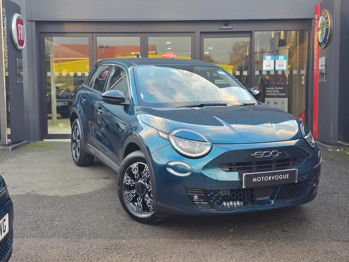 Fiat 600 1.2 MHEV E-DCT Euro 6 (s/s) 5dr