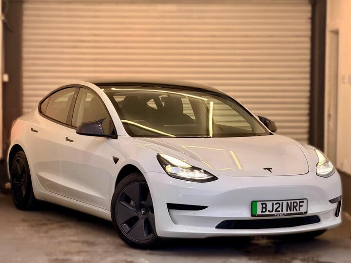 Tesla Model 3 Standard Range Plus Auto RWD 4dr