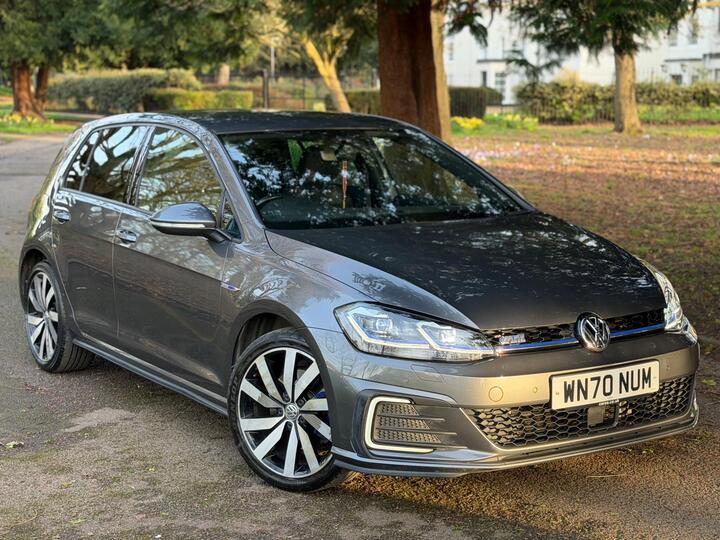 Volkswagen Golf 1.4 TSI 8.7kWh GTE Advance DSG Euro 6 (s/s) 5dr