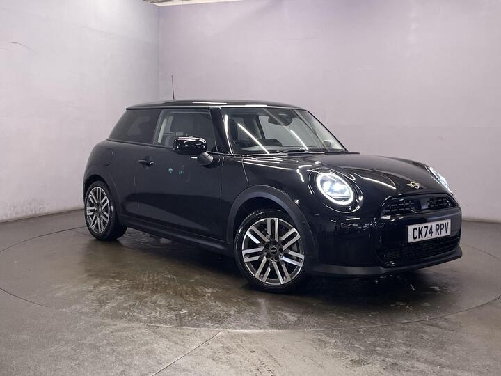 MINI COOPER 1.5C Classic Steptronic Euro 6 (s/s) 3dr