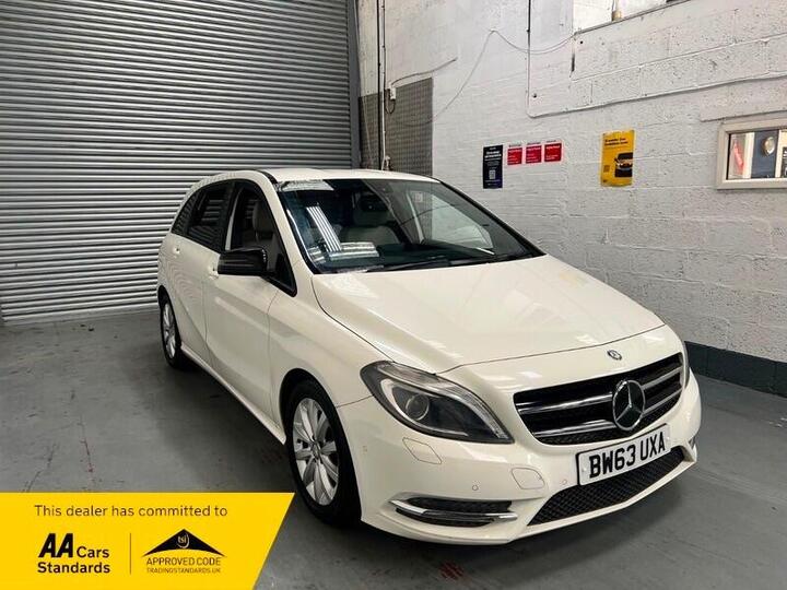 Mercedes-Benz B Class 1.6 B180 BlueEfficiency SE 7G-DCT Euro 5 (s/s) 5dr
