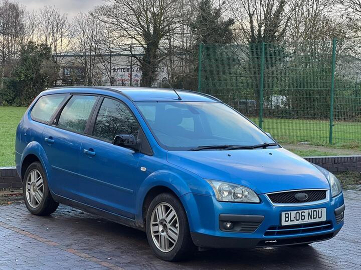 Ford Focus 1.6 Ghia 5dr