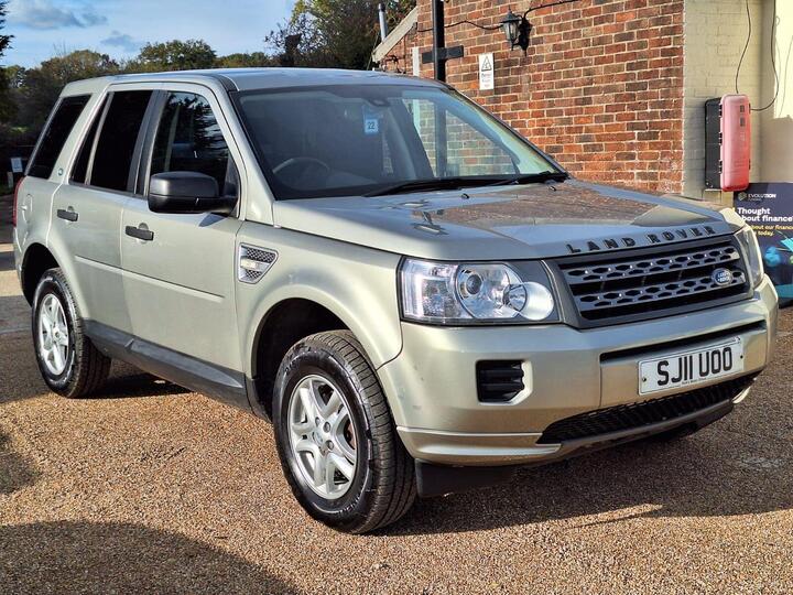 Land Rover Freelander 2 2.2 TD4 S 4WD Euro 5 (s/s) 5dr Land Rover Freelander 2 2.2 TD4 S 4WD Euro 5 (s/s) 5dr