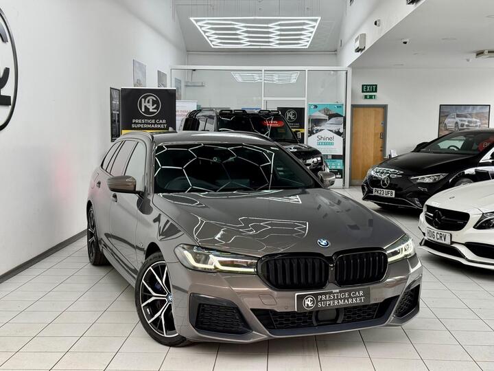 BMW 5 Series 2.0 530e 12kWh M Sport Touring Steptronic Euro 6 (s/s) 5dr BMW 5 Series 2.0 530e 12kWh M Sport Touring Steptronic Euro 6 (s/s) 5dr