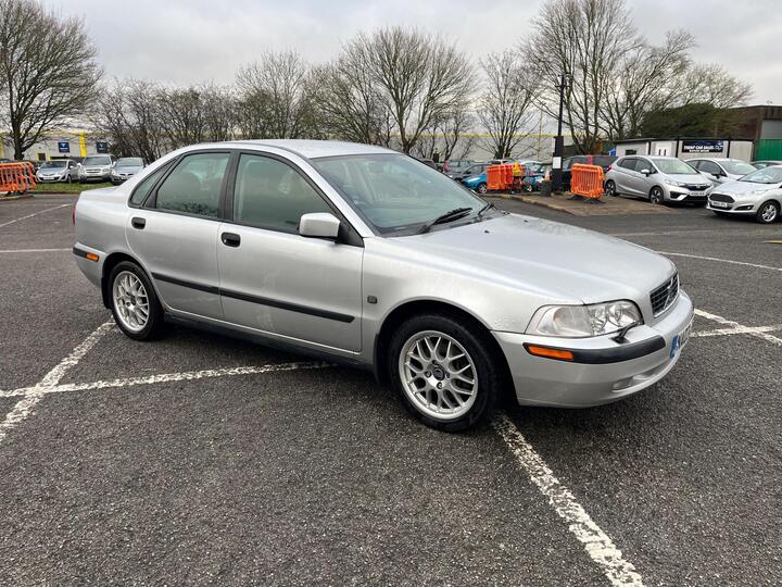Volvo S40 2.0 S 4dr