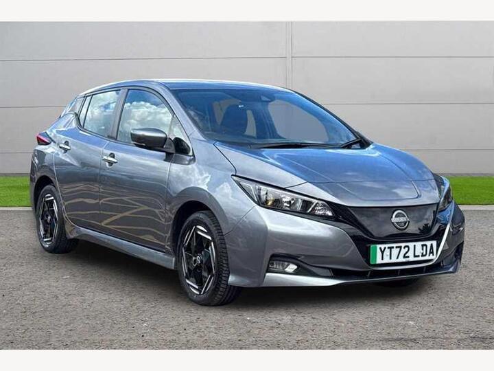 Nissan LEAF 39kWh Acenta Auto 5dr