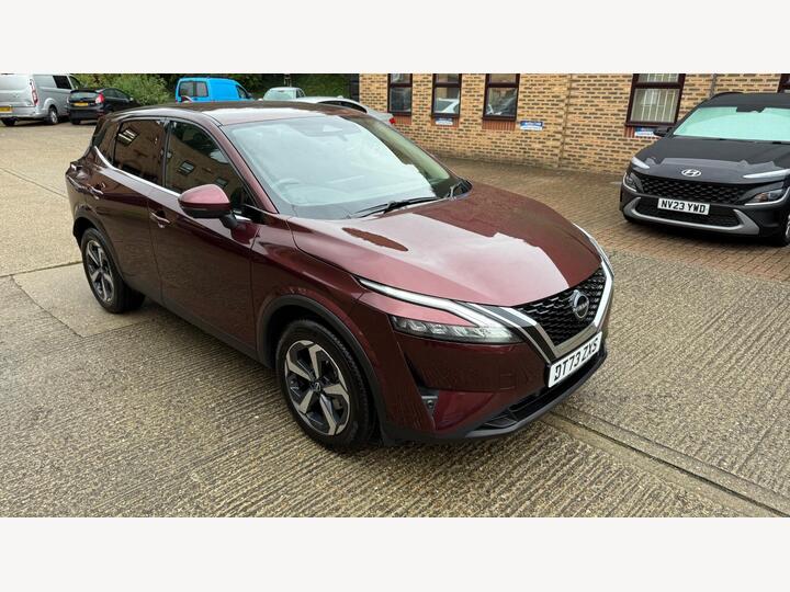 Nissan Qashqai 1.3 DIG-T MHEV N-Connecta XTRON Euro 6 (s/s) 5dr
