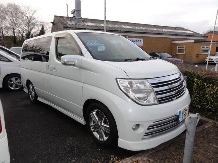 Nissan Elgrand RIDER 4WD