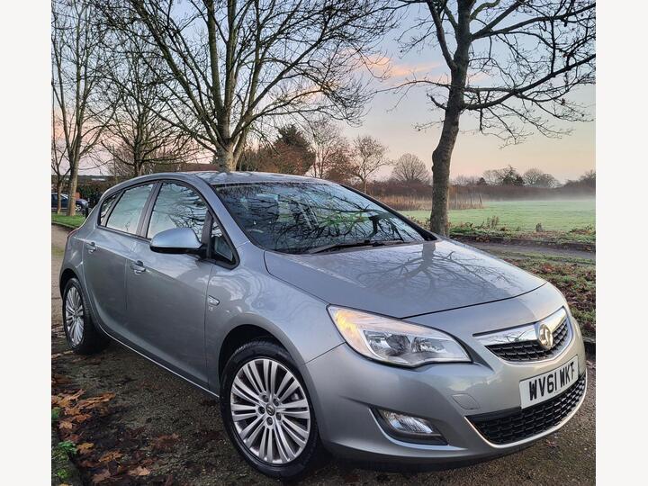 Vauxhall Astra 1.6 16v Excite Euro 5 5dr Vauxhall Astra 1.6 16v Excite Euro 5 5dr