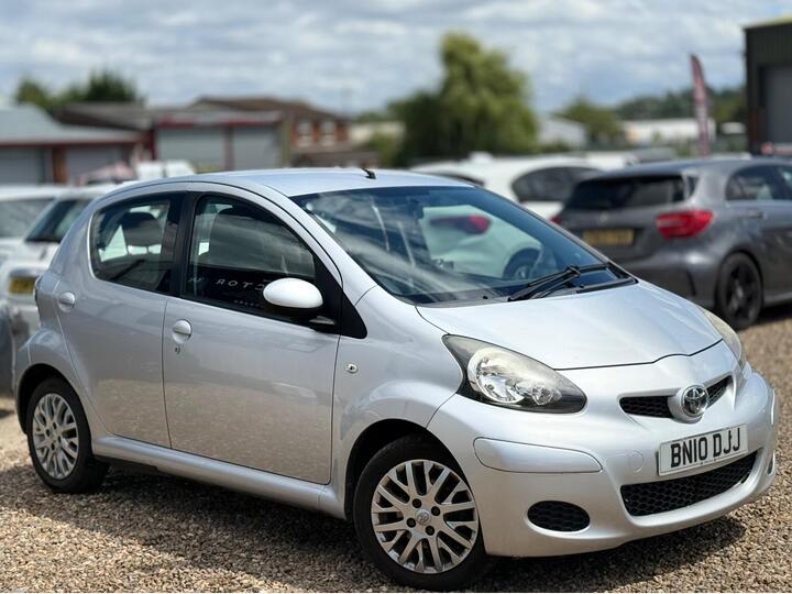 Toyota AYGO 1.0 VVT-i Platinum Euro 4 5dr
