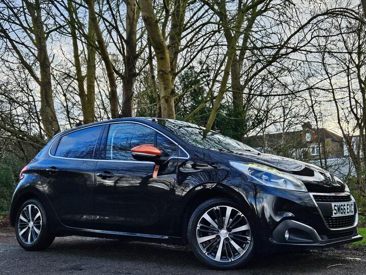 Peugeot 208 1.2 PureTech Roland Garros Euro 6 (s/s) 5dr