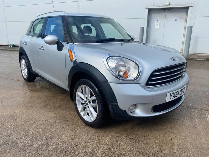 MINI Countryman 1.6 Cooper D Euro 5 (s/s) 5dr