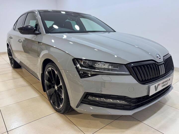 Skoda Superb 2.0 TSI SportLine Plus DSG Euro 6 (s/s) 5dr Skoda Superb 2.0 TSI SportLine Plus DSG Euro 6 (s/s) 5dr