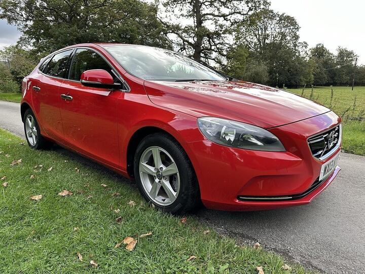 Volvo V40 T4 Se Hatchback 1.6 Automatic Petrol