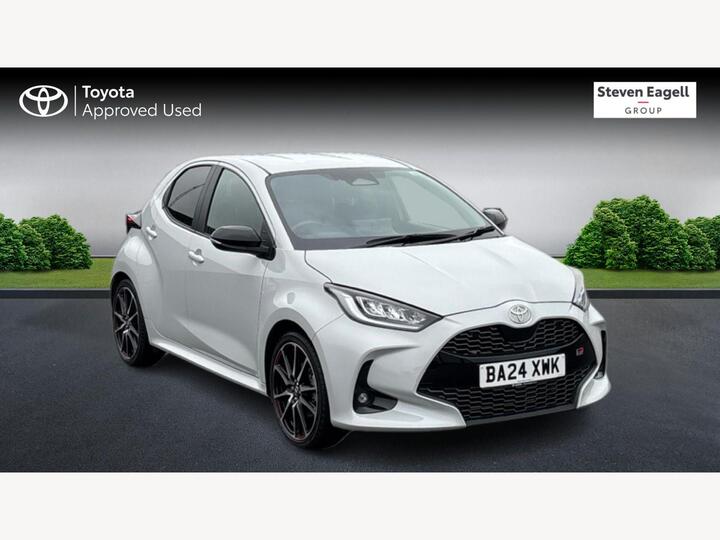 Toyota Yaris 1.5 VVT-h GR SPORT E-CVT Euro 6 (s/s) 5dr