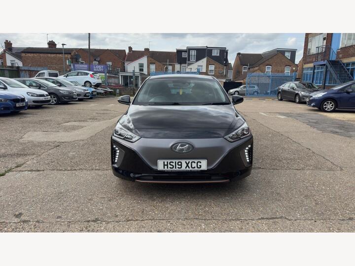 Hyundai IONIQ 28kWh Premium Auto 5dr