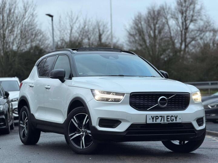 Volvo XC40 2.0 B4 MHEV R-Design Auto AWD Euro 6 (s/s) 5dr