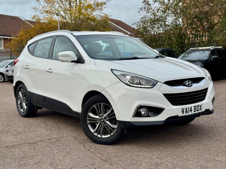 Hyundai Ix35 1.7 CRDi SE Euro 5 (s/s) 5dr (Nav) Hyundai Ix35 1.7 CRDi SE Euro 5 (s/s) 5dr (Nav)