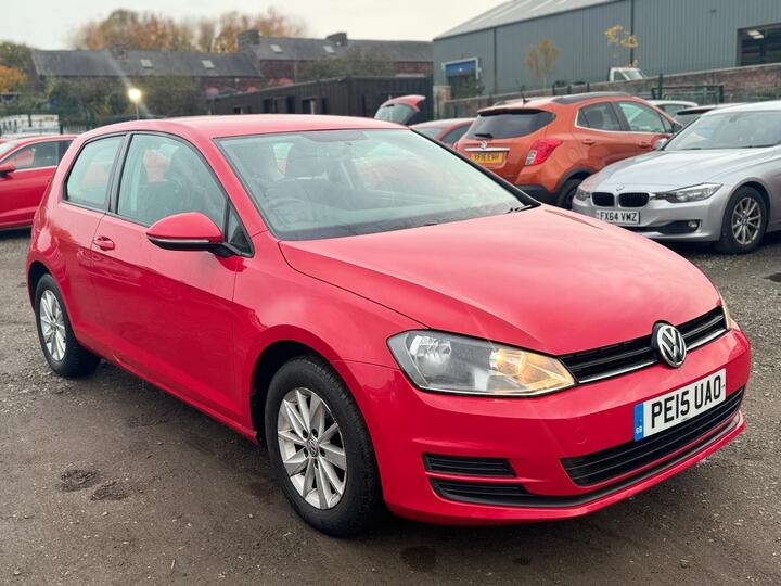 Volkswagen Golf 1.2 TSI BlueMotion Tech S Euro 5 (s/s) 3dr Volkswagen Golf 1.2 TSI BlueMotion Tech S Euro 5 (s/s) 3dr