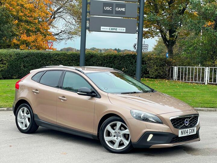 Volvo V40 Cross Country 1.6 D2 Lux Powershift Euro 5 (s/s) 5dr Volvo V40 Cross Country 1.6 D2 Lux Powershift Euro 5 (s/s) 5dr