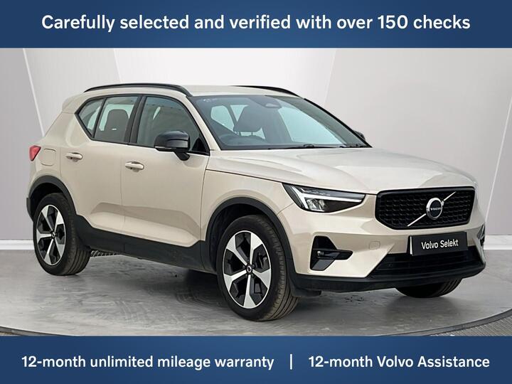 Volvo XC40 2.0 B4 MHEV Plus Dark DCT Auto Euro 6 (s/s) 5dr