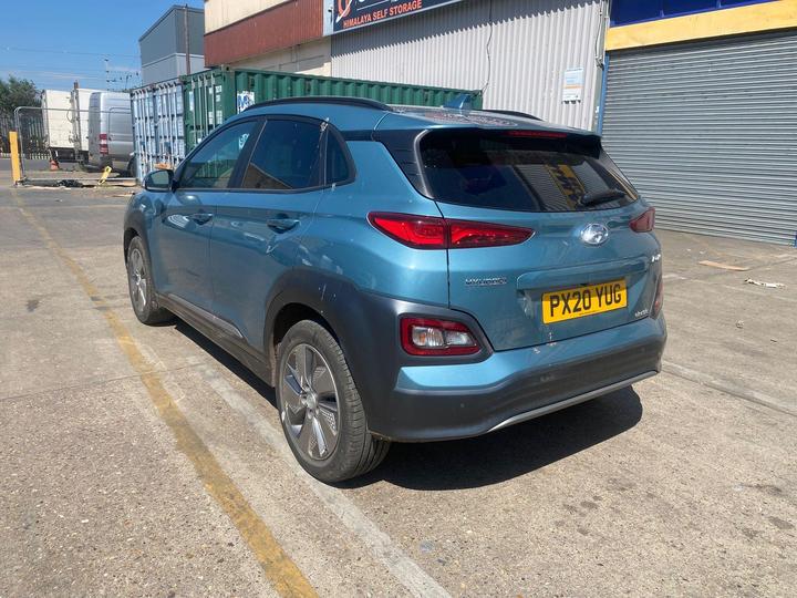 Hyundai KONA 64kWh Premium Auto 5dr (7kW Charger)