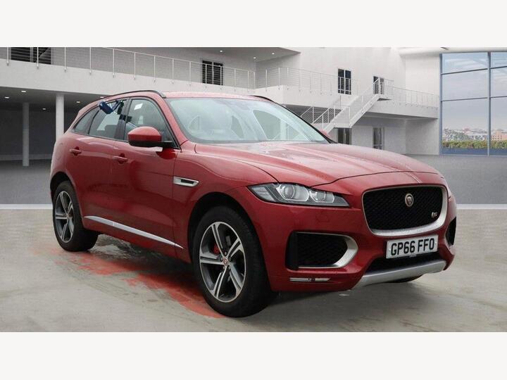 Jaguar F-PACE 3.0 D300 V6 S Auto AWD Euro 6 (s/s) 5dr Jaguar F-PACE 3.0 D300 V6 S Auto AWD Euro 6 (s/s) 5dr