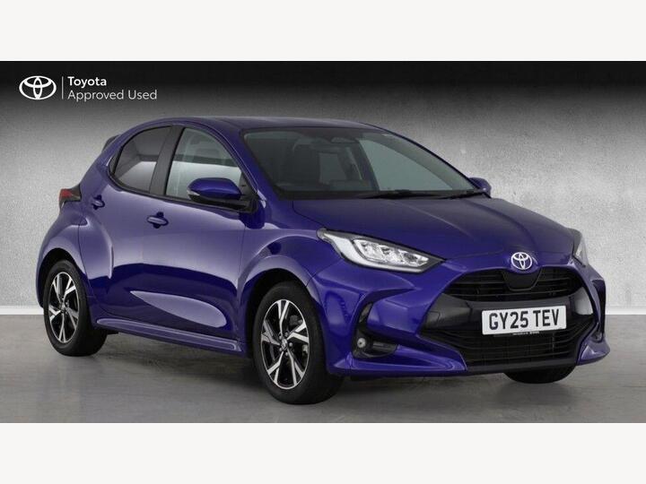Toyota Yaris 1.5 VVT-h Design E-CVT Euro 6 (s/s) 5dr