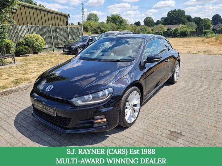 Volkswagen Scirocco 2.0 TSI BlueMotion Tech GT DSG Euro 6 (s/s) 3dr