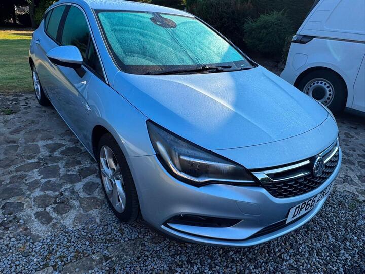 Vauxhall ASTRA 1.6 CDTi BlueInjection SRi Euro 6 (s/s) 5dr