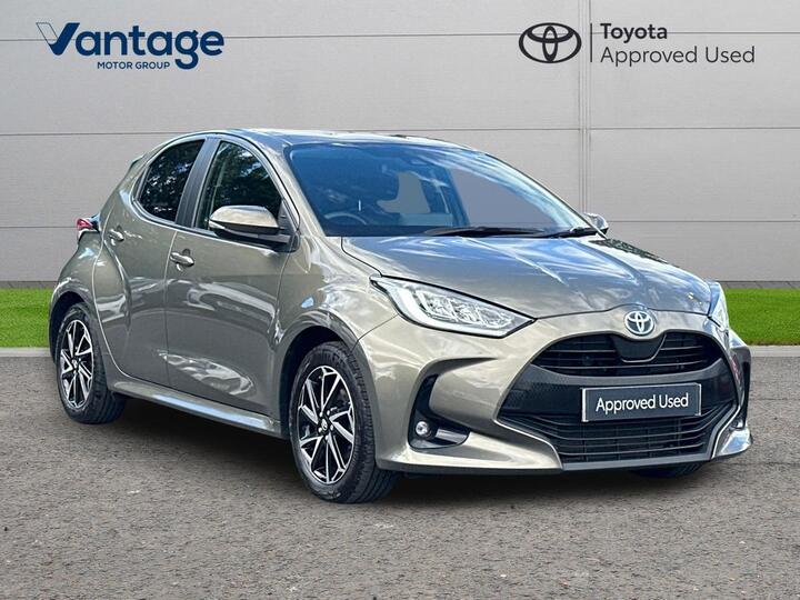 Toyota Yaris 1.5 VVT-h Design E-CVT Euro 6 (s/s) 5dr