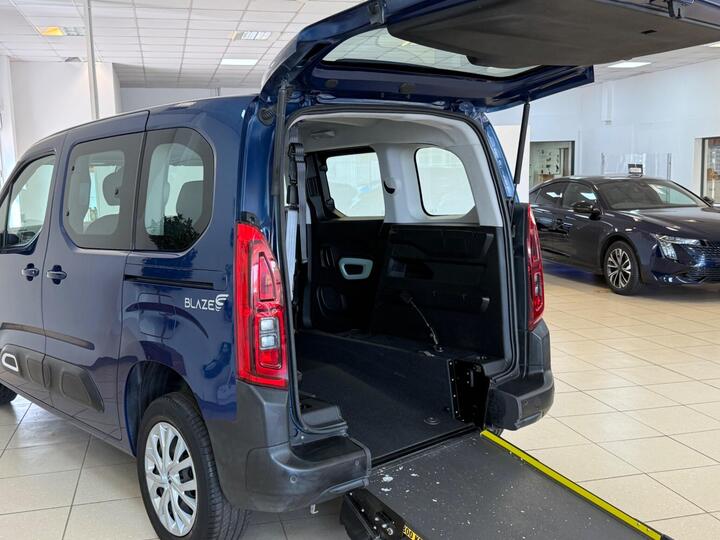 Citroen Berlingo 1.2 PureTech Feel M MPV EAT Euro 6 (s/s) 5dr