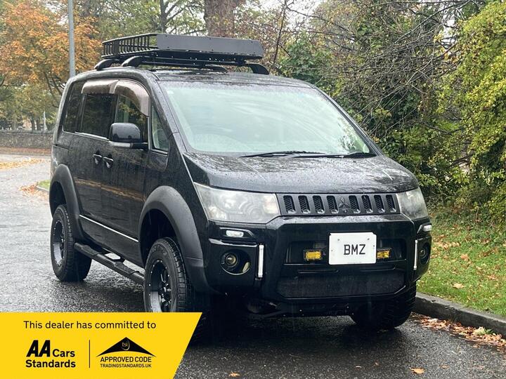 Mitsubishi Delica D5 2.4 G Navi Package Auto 4WD 5DR 8S Mitsubishi Delica D5 2.4 G Navi Package Auto 4WD 5DR 8S