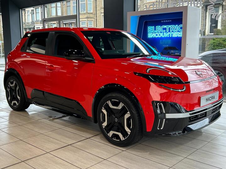 Nissan Micra Standard Range 40kWh Advance Auto 5dr
